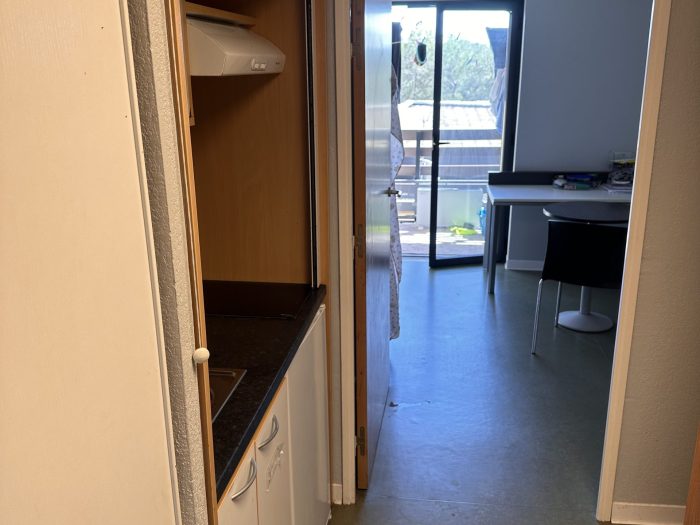 Couloir propre après un nettoyage en intervention à Marseille - Solution Diogène